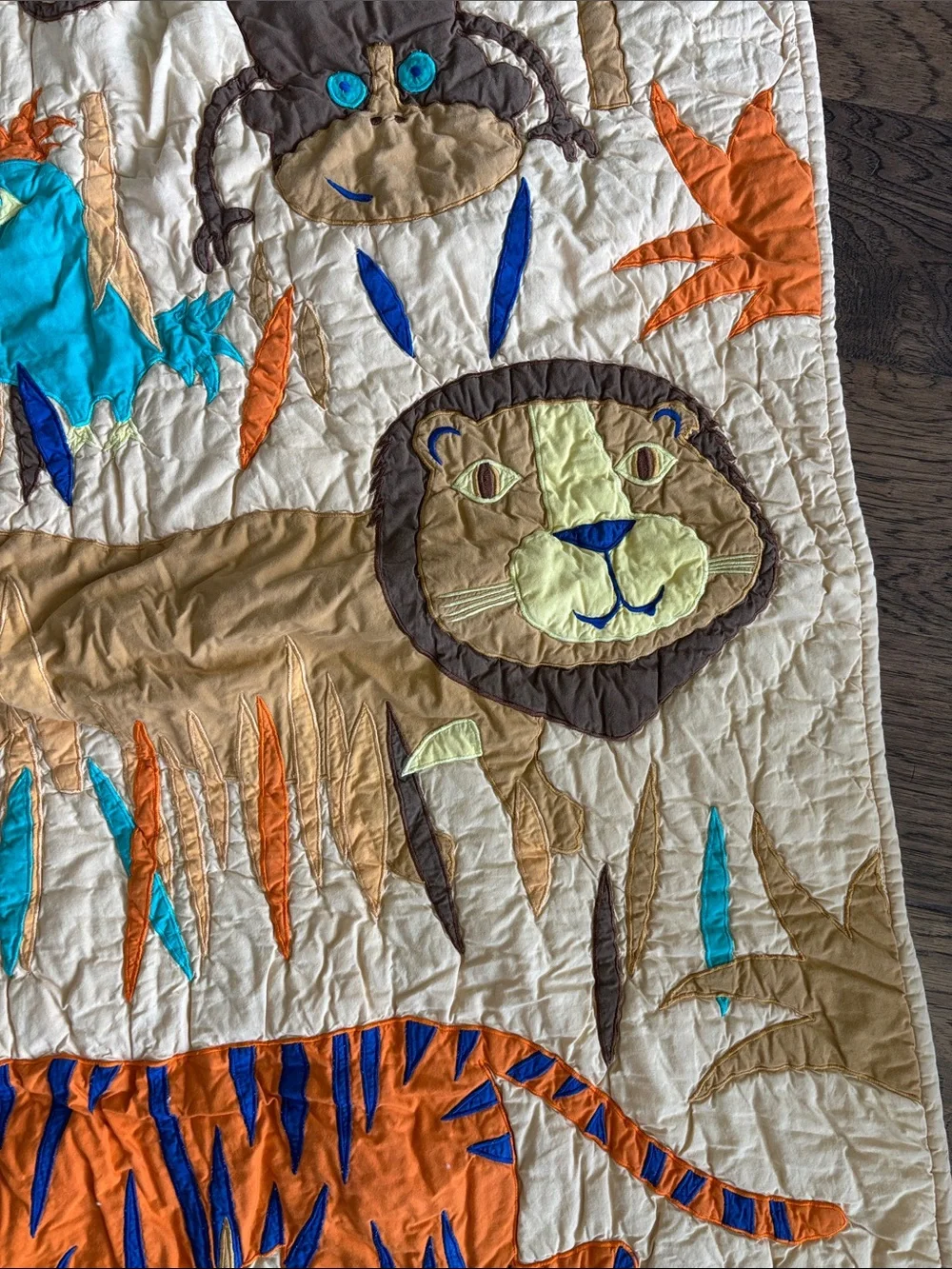 Safari Animal Quilt - Lion, Tiger & Monkey Motif - Cream Background (35.5 x 46)